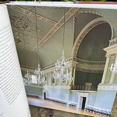 Houses of the National Trust: New Edition by Greeves, Lydia Book Simon Jenkins