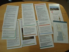 VINTAGE BUNDLE OF NEW UK TOURIST MINI GUIDES AND MAPS FROM 1980’S/90’S