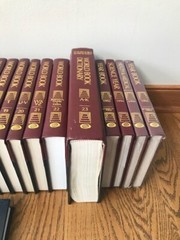 World Book Encyclopedia, 1992 75th Anniversary Edition Maroon Black Complete +