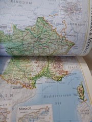 Compact Atlas of the World by Dorling Kindersley Publishing Staff (2003,TPK) T4B