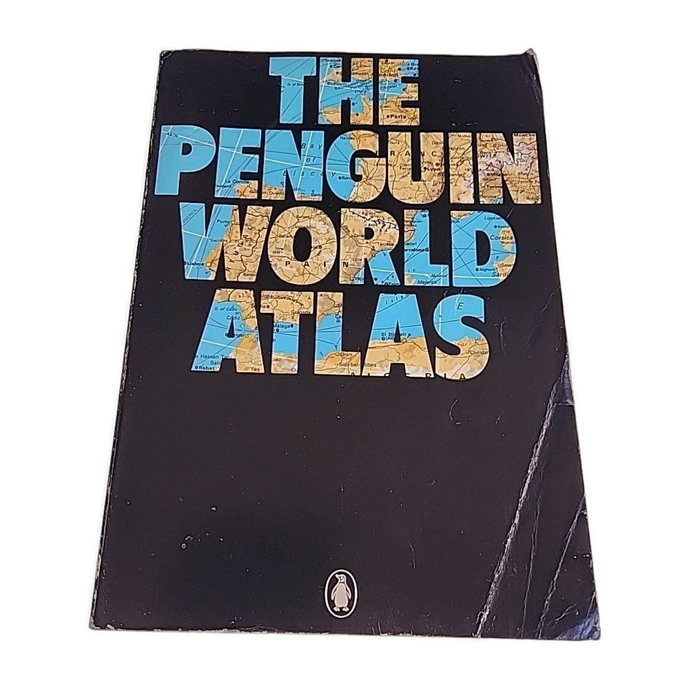 Penguin World Atlas Peter Hall 1974 Paperback Book