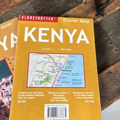 Globetrotter Kenya Travel Guide 6th Ed Pull-Out Map 1:1,300,000 Richards