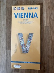 Vienna – Fold Out Map – Street and Local Area