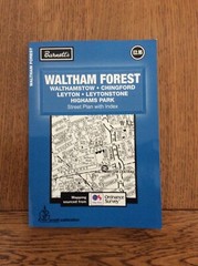 London borough WALTHAM FOREST Fold out Street Map Black/White 2021 UPDATE +index
