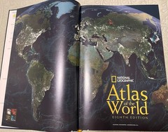 National Geographic Atlas Of The World Eighth Edition Slipcover VG Maps Cities