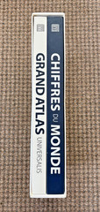 Encyclopaedia Universalis: Grand Atlas & Chiffres du Monde, 2vol. HC in Slipcase