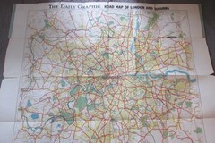 Daily Graphic – In & Out of London Motor Road Maps, 1947, Rare.