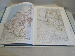 Rand McNally New Universal World Atlas 1994, Hardcover coffee table book size