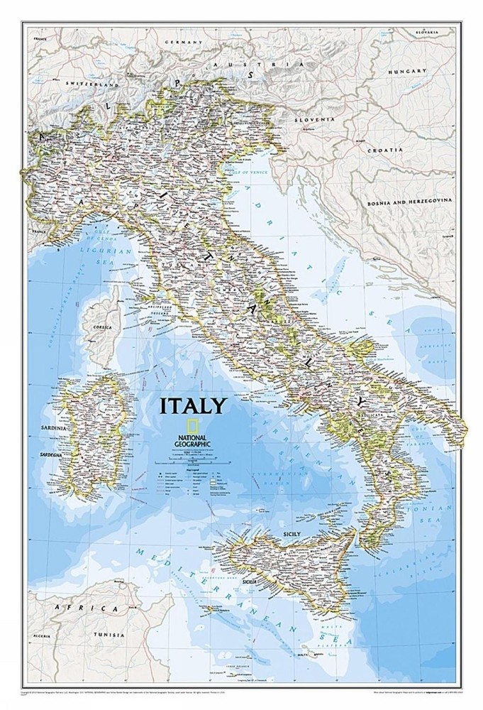 Italy Classic Map [Tubed]: Reference Maps by Nat Geo Maps (English) Map Book