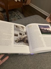 Houses of the National Trust: The history and by Lydia Greeves HARDBACK