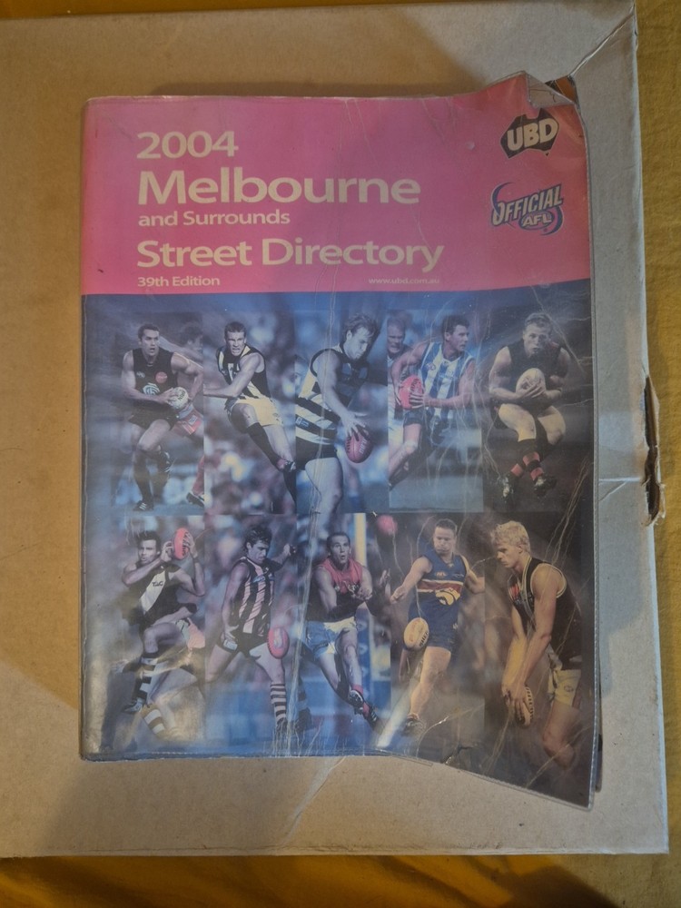 UBD 2004 Melbourne And Surrounds Street Directory 39th Edition Official AFL