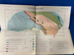 Atlas geologiczny 1:500 000 – 17 VG folded maps In Polish, Russian, English
