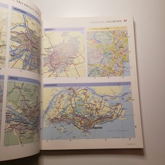 Essential World Atlas PB Oxford Book 3rd Edition International Coverage Maps