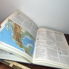 Oxford Encyclopedic World Atlas 1995 Hardcover 2nd Edition Hardcover Reference