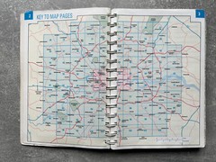 WH Smith LONDON Streetfinder Atlas / Map – 1999 – 268 Page Book (Ring Bound)