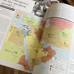 Philip’s Atlas of World History, No Author., Very Good Book