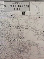 Welwyn Garden City/Welwyn/Codicote Fold out Street Map Black/White
