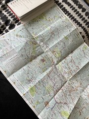 DK Eyewitness Paris Pocket Map and Guide with handy paris fold out map