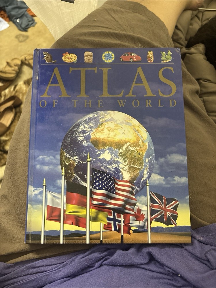 Mini Children’s Reference Atlas of the World – Hardcover By Keith Lye – GOOD