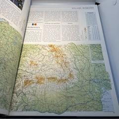 Atlas of the World Philips Illustrated 1980s – Bernard Stonehouse / George Phili