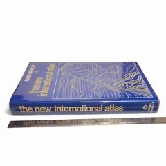 Rand McNally ‘The New International Atlas’ (1981) – Hardcover, Blue Dust Jacket