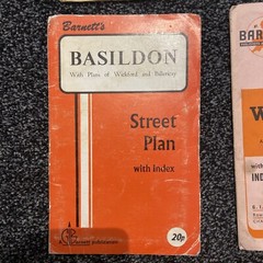 Bundle of 10 old road maps, Street Plans, Tourist Maps etc