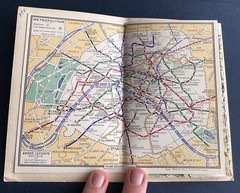 Vintage Pocket Map Of Paris Edited By A.Leconte 20 Arrondissements 80 Quarters