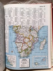 The Hammond WORLD ATLAS presented by TIME – Hardcover Book 1980