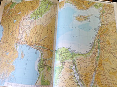 The New York Times Atlas of the World Hardcover 1988 very good condition