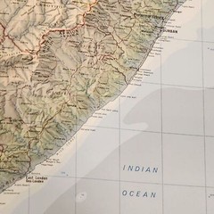 Rand McNally ‘The New International Atlas’ (1981) – Hardcover, Blue Dust Jacket