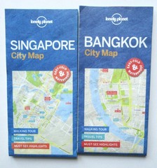 Lot of 2 Lonely Planet Maps Singapore City & Bangkok City 2017 PB w/Slipcase VG