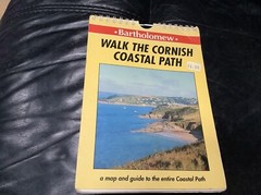 WALK THE CORNISH COASTAL PATH – MAP 🗺️ GUIDE IN STAGES-V GOOD CONDITION 1991