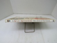 Atlas of Archaeology by Mick Aston & Tim Taylor DK Publishing 1998 Paperback