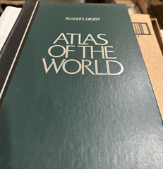 Reader’s Digest Atlas of the World Hardcover 1990 Geography 912 Pages