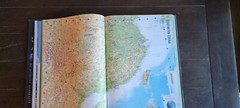 Illustrated World Atlas by Reader’s Digest Editors (2004, Hardcover)