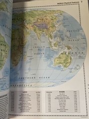 Illustrated Atlas of the World by Robert Dolezal, Of Readers Digest Editors,…