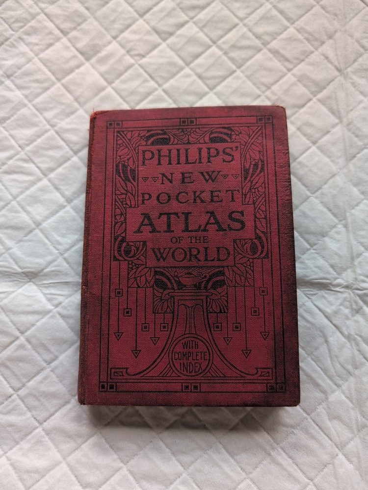 Phillips New Pocket Atlas Of The World With Complete Index (1928) (B103)*