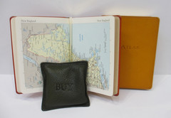 ATLAS The Traveler’s Atlas A Geographic Handbook c1997 Leather Cover 4×6″ TAN