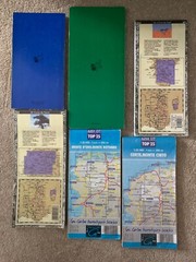 4 x Maps Of France Regions And 2 x Guide Books Of Paris