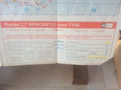 1980 AA Fold Out Wall Map UK GB Throughroutes to & from Newcastle Mancave