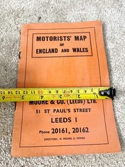 VINTAGE MOTORISTS MAP OF ENGLAND AND WALES BOOKLET MOORE & CO LEEDS