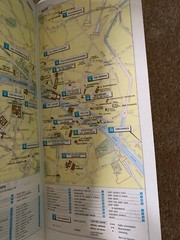 4 x Maps Of France Regions And 2 x Guide Books Of Paris