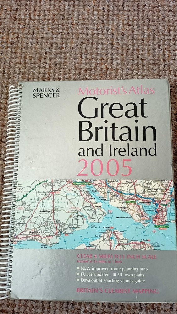 Motorist Atlas Great Britain & Ireland 2005 Marks & Spencer Road Map M&S
