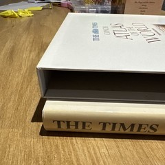 THE TIMES CONCISE ATLAS OF THE WORLD 10TH EDITION in SLEEVE RRP £75-00