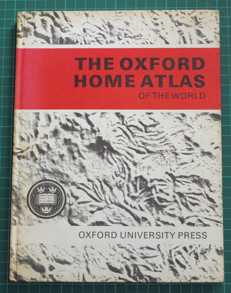 The Oxford Home Atlas Of The World – 3rd Edition – 1967 Oxford University Press