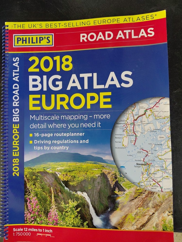 Philips Big Road Atlas Europe 2018 with city detail and travel tips