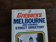 11TH EDITION GREGORY’S MELBOURNE & SUBURBS STREET DIRECTORY – WITH COVER – 1977