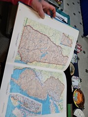 Rand McNally New Universal World Atlas by Rand McNally Staff (1994, Hardcover)