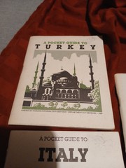 3 1980s MILITARY POCKET GUIDES Spain, Italy & Turkey