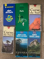 4 x Maps Of France Regions And 2 x Guide Books Of Paris